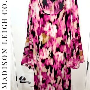 NWOT Madison Leigh Floral Bell Sleeve Midi Dress. Size 14W